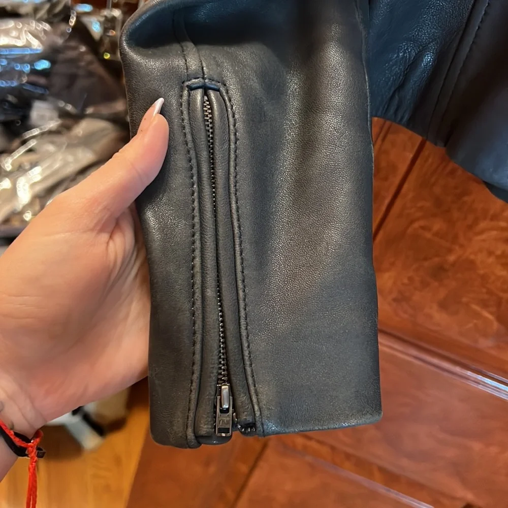 Real leather jacket - Picture 5 of 8